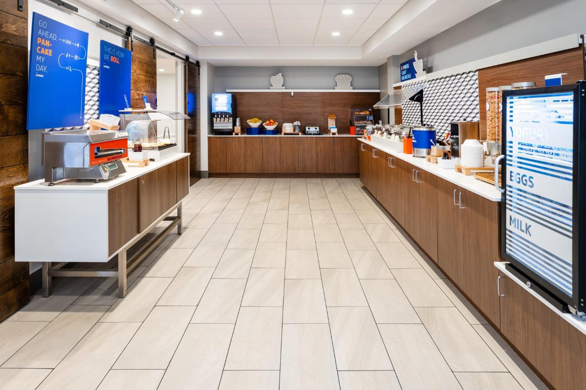 Holiday Inn Express Hotel & Suites Jackson - Flowood By Ihg Zewnętrze zdjęcie