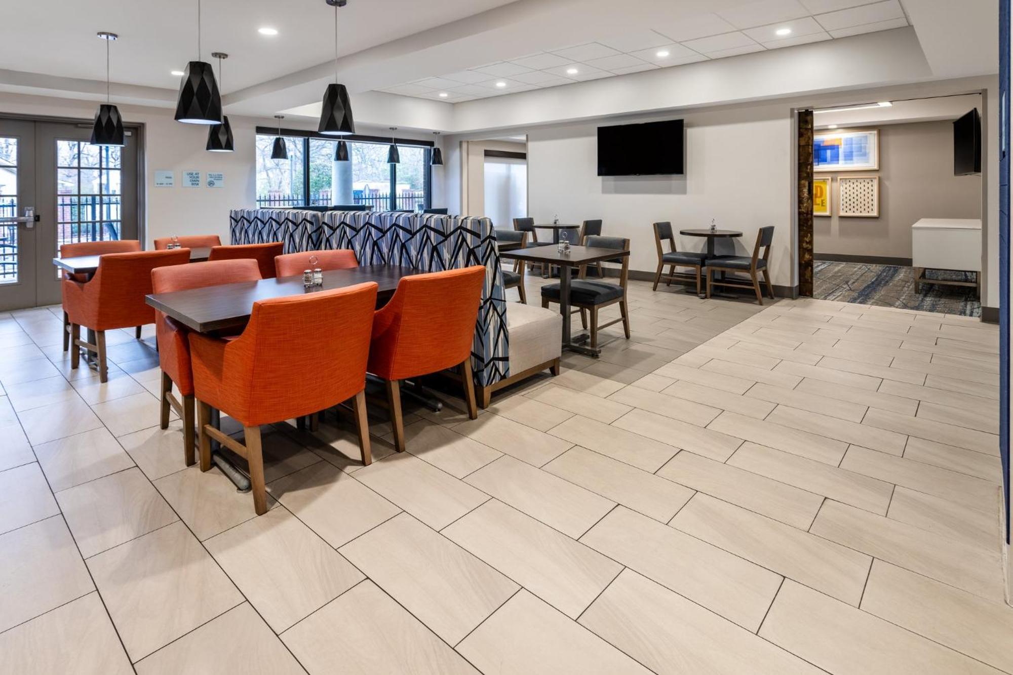 Holiday Inn Express Hotel & Suites Jackson - Flowood By Ihg Zewnętrze zdjęcie