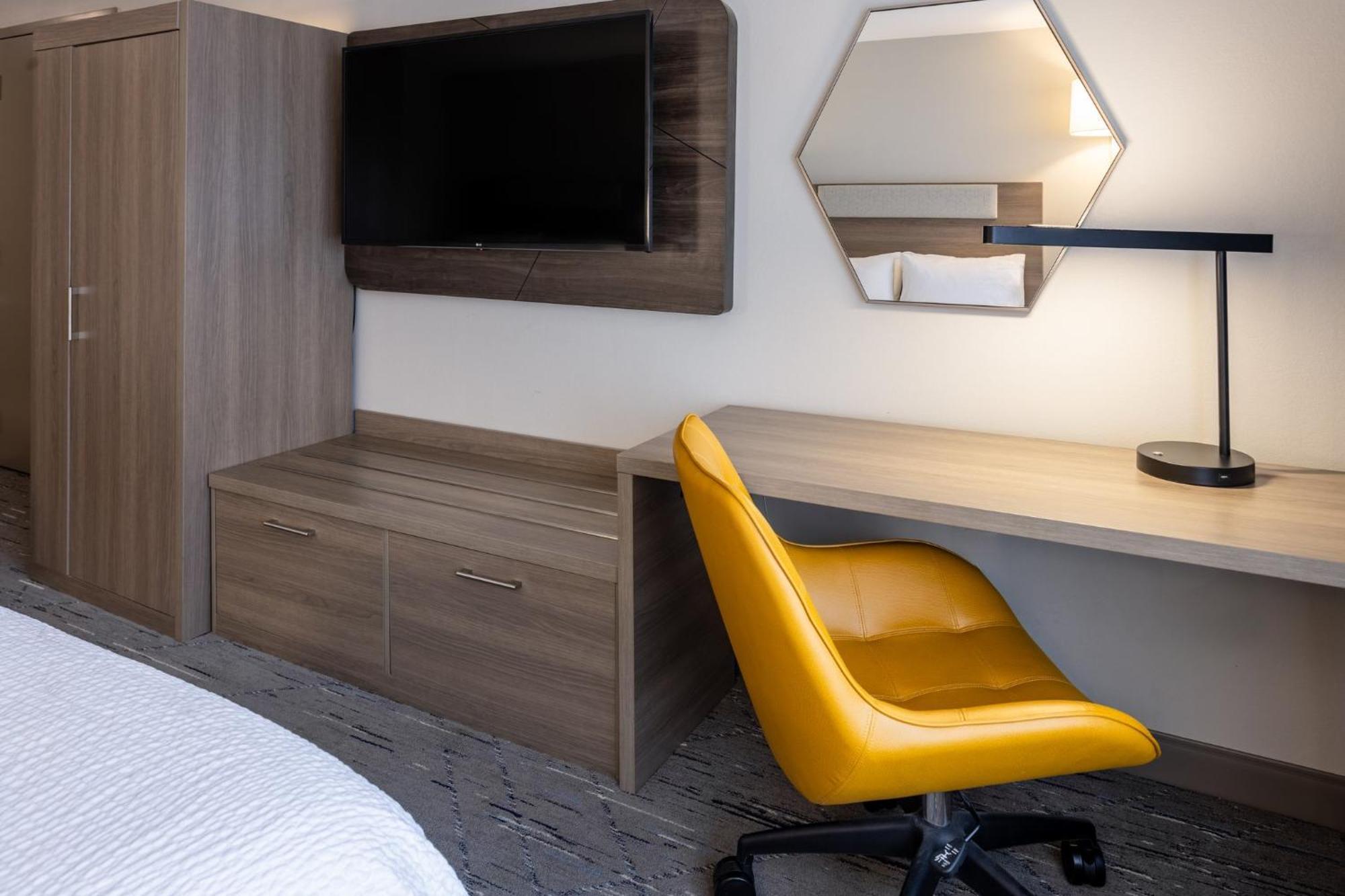 Holiday Inn Express Hotel & Suites Jackson - Flowood By Ihg Zewnętrze zdjęcie